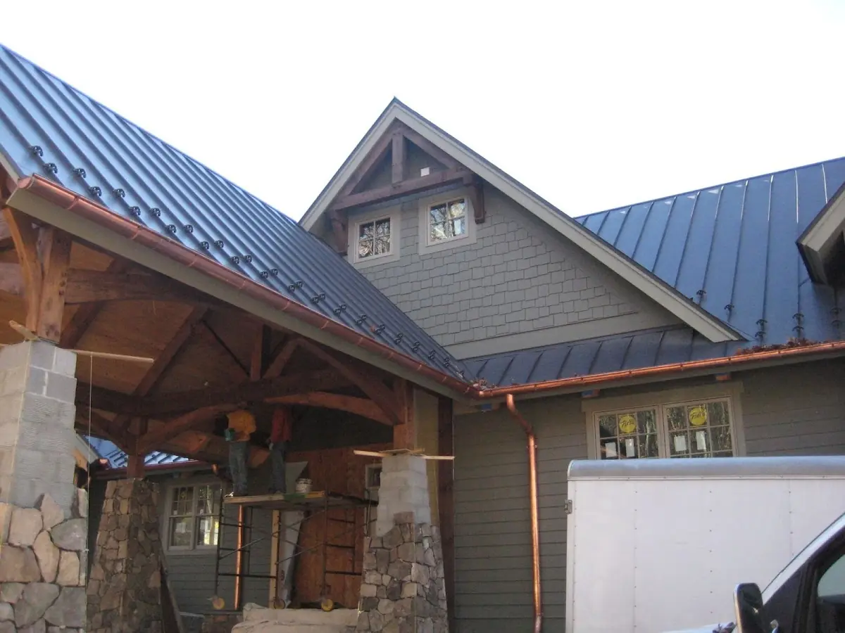 Craftsman Roofing team delivering quality roofing work in Valencia Hills